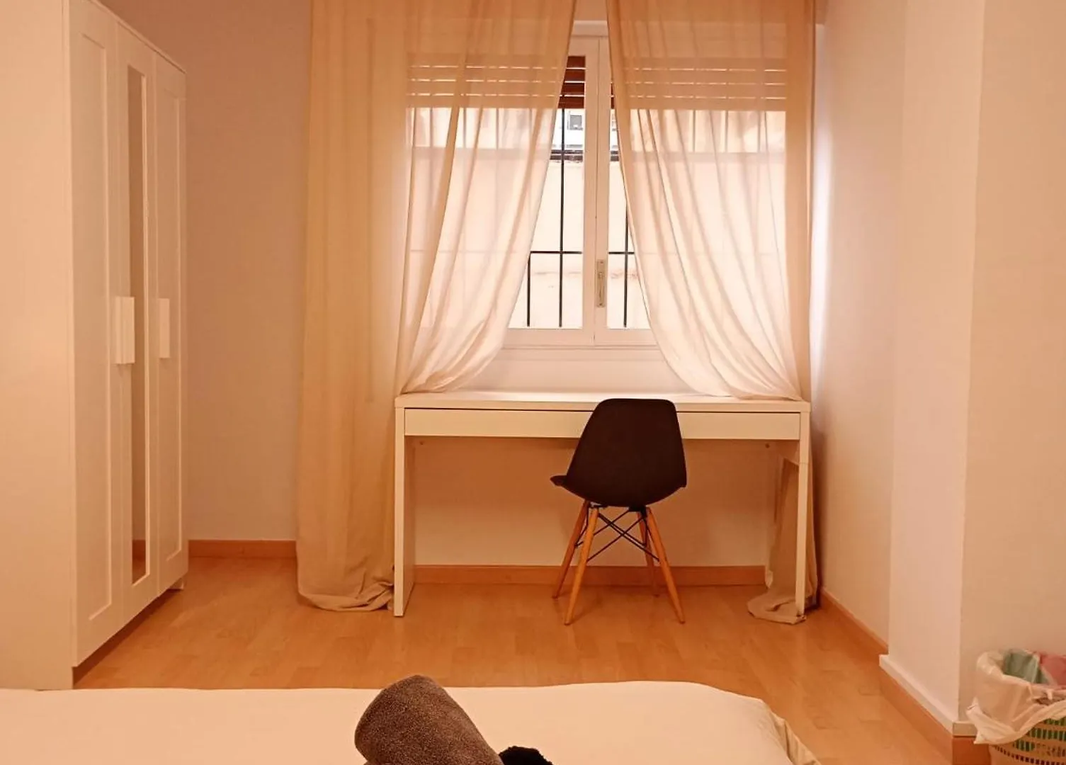 City Center Double Sunny Room 바르셀로나 게스트하우스